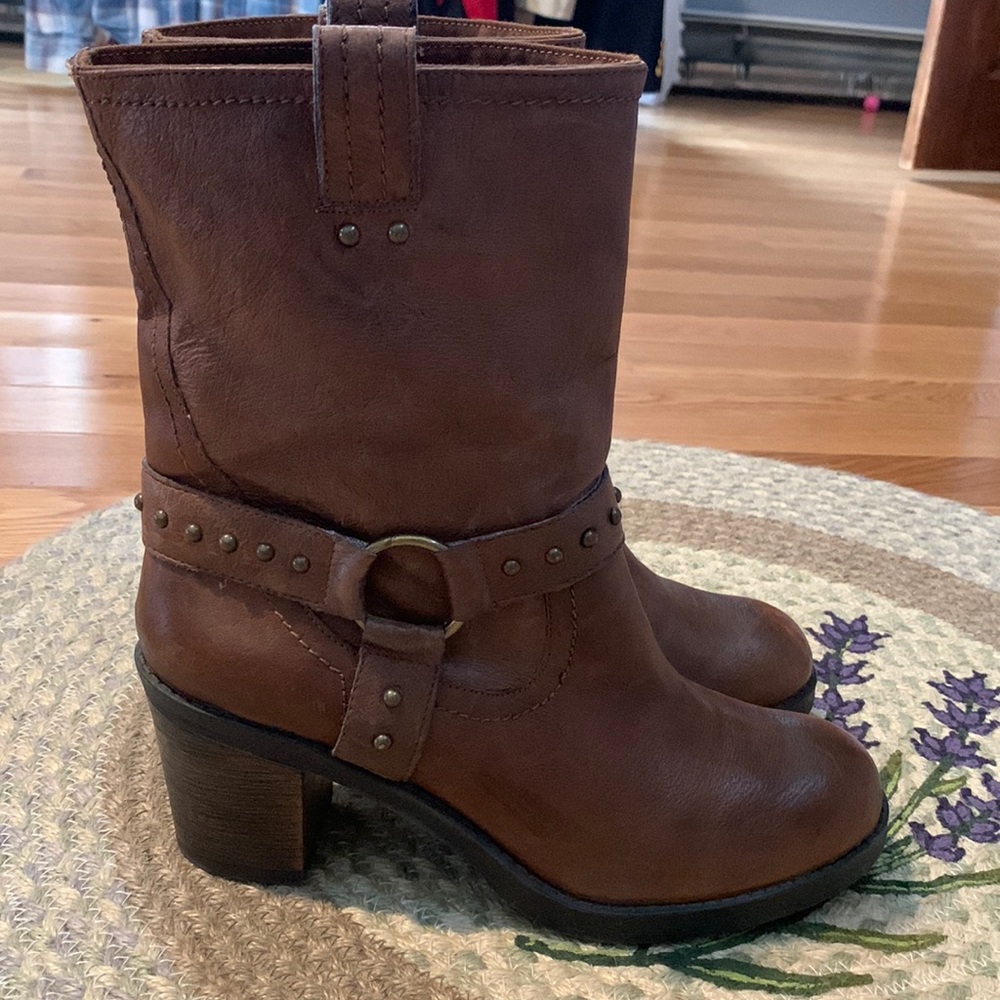 Nine West Genuine Leather Boots Like New Size 9.5 Brown Moto, Cowboy Rea…